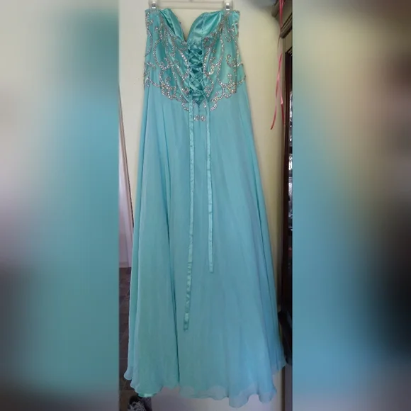 Elegant Teal Dress